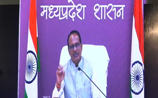 htTweets's tweet photo. 'These schools [CM RISE] are equipped with smart classrooms, labs, libraries, playgrounds, etc. We have started 370 schools this year'

- Madhya Pradesh CM @ChouhanShivraj at #HTES2022  

Watch full session here 
https://t.co/WtknL5PxVV https://t.co/fCkWElzurK