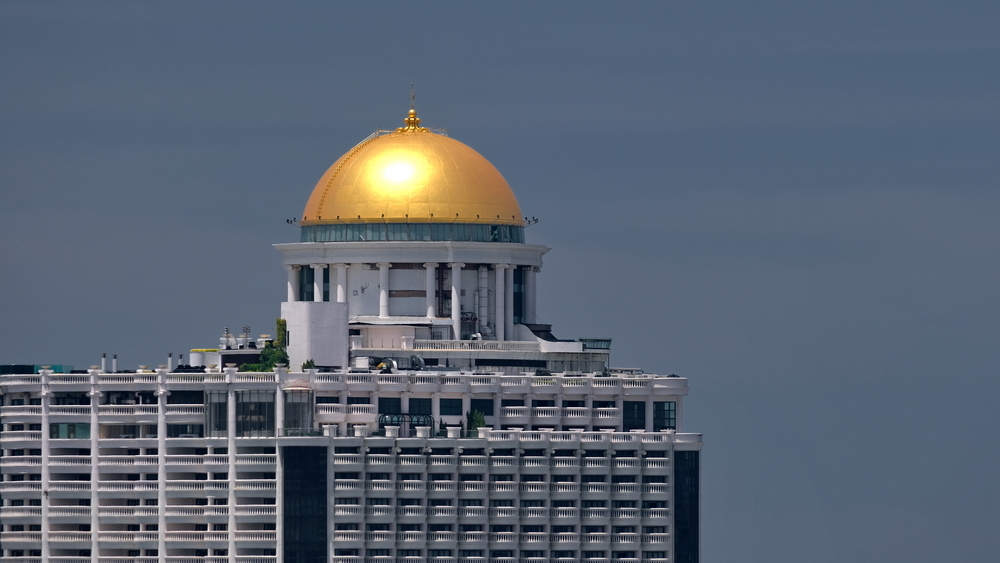 jpb_foto's tweet photo. The Dome at #StateTower #Bangkok #architecture #architecturephotography https://t.co/tRlw13n4le