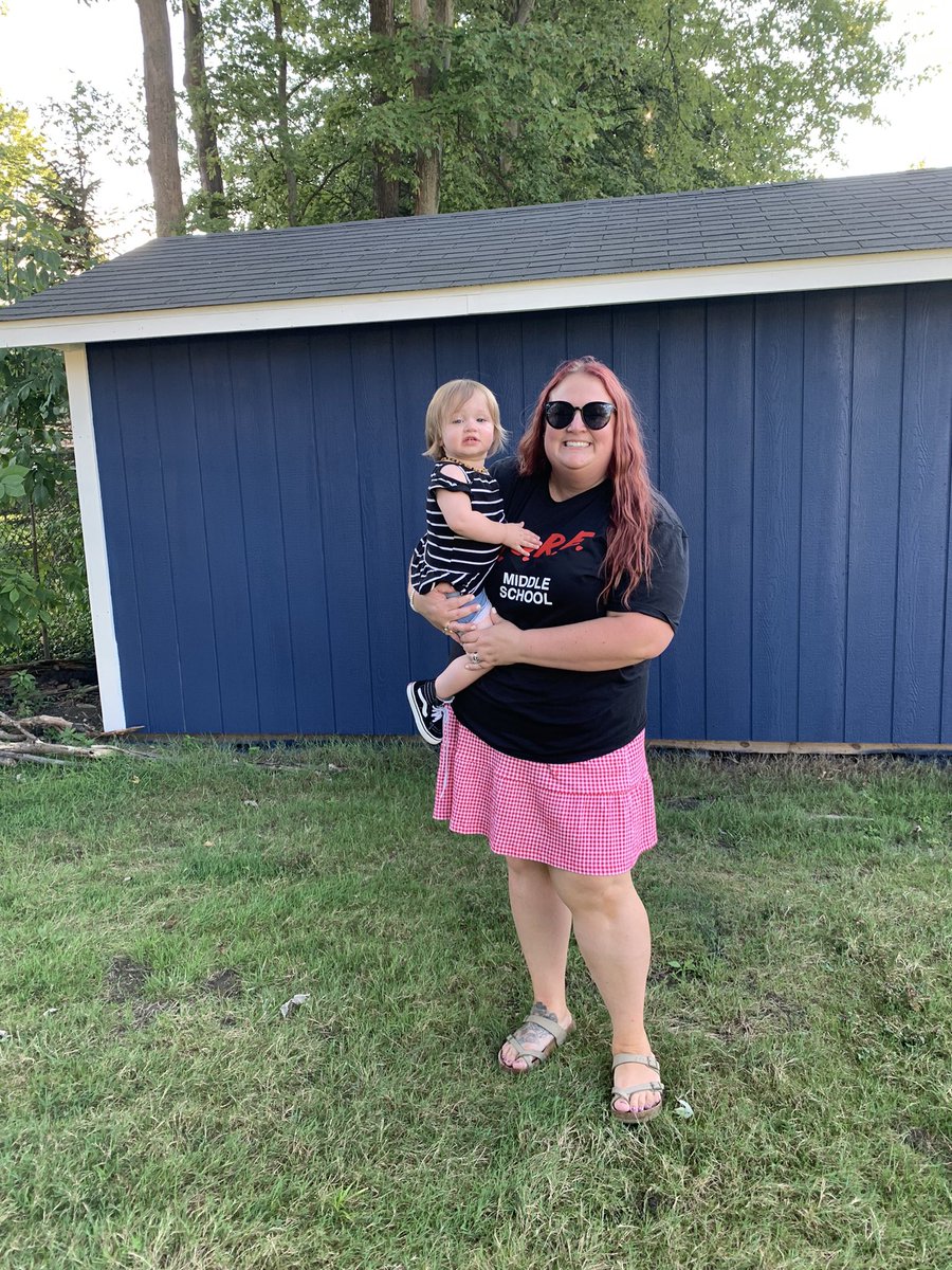 Alexandra Reschke-Parisi tweet media