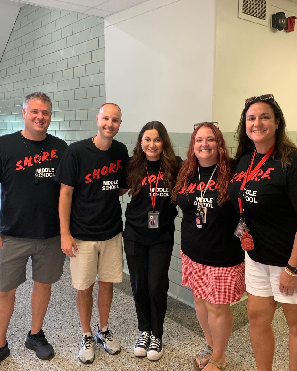 Alexandra Reschke-Parisi tweet media