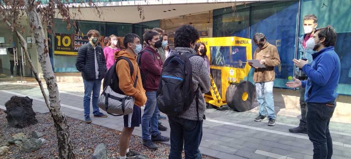 MineriaUC's tweet photo. ING. PARA CHILE y  la Dirección de Responsabilidad Social nacieron los cursos con sello ingeniería para Chile. El curso IMM1003 Introd. a la Minería, de los  Prof. Pedro Cordeiro, José Joaquín Jara, será parte de los cursos del II semestre del 2022 con SELLO INGENIERÍA PARA CHILE https://t.co/QEXr2krJi8