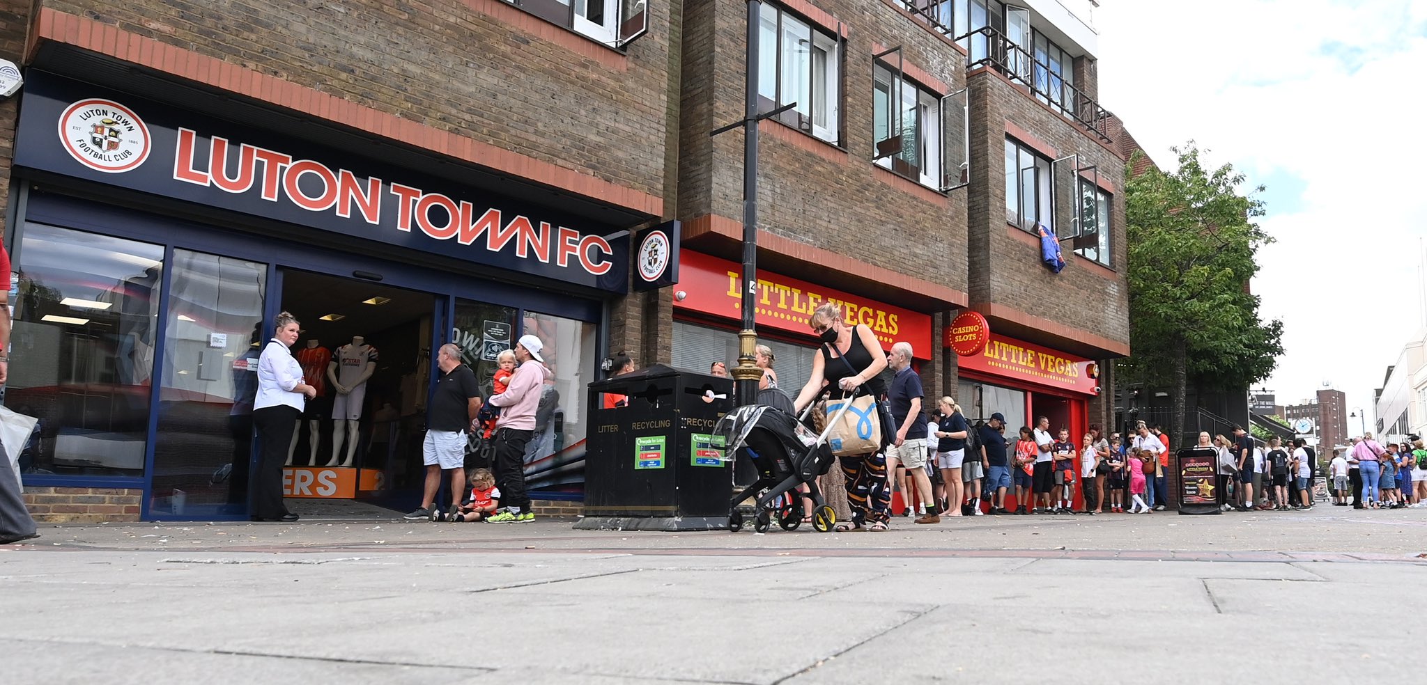 Luton town hotsell football shop