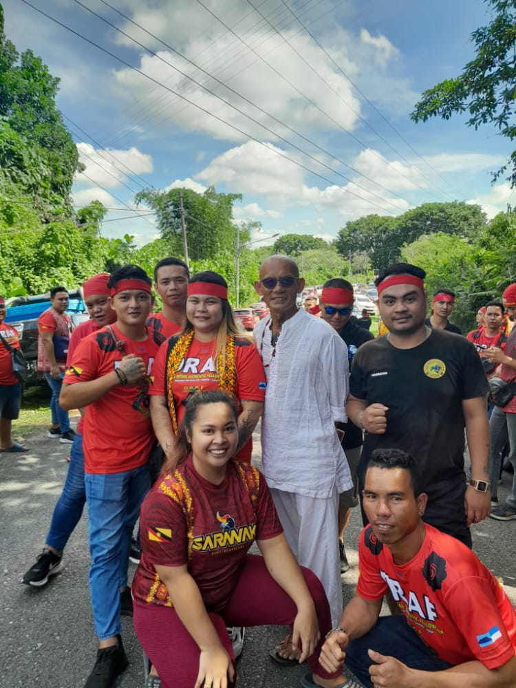 D_VOTEs2022's tweet photo. Salam satu darah di seluruh pulau borneo, Salam budaya, Salam tambak baya..Sakti sakti sakti!

With Peter John ( Panglima Ribut ), One of the most respected among the Dayak tribes in Sabah and Sarawak

#DRAF #DVotes #Goass https://t.co/uKSAtcK6hL