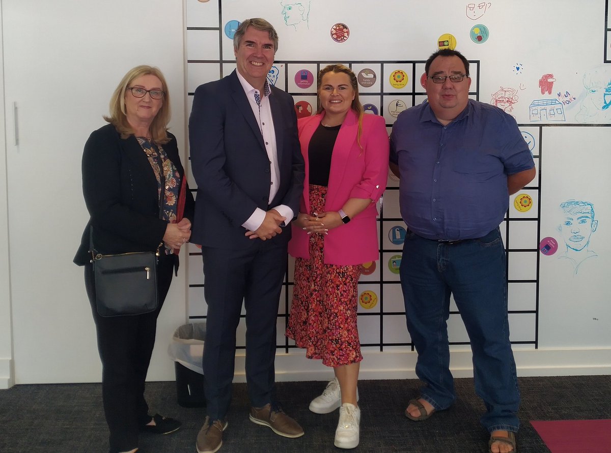 Very productive and positive meeting with <a href="/OCO_ireland/">Ombudsman for Children</a> Dr Neil Muldoon to discuss the detrimental effects government policy is having on ECEC &amp; SAC children and their families in areas of disadvantage. Looking forward to linking in again. #NoChildleftbehind