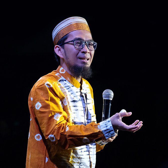 inii_Awan's tweet photo. Perjalanan pendidikan Ustadz Adi Hidayat 

Ust Adi Hidayat, Lahir di Pandeglang, Banten, 11 September 1984. 

Beliau memulai pendidikan formal di TK Pertiwi Pandeglang tahun 1989 dan lulus dengan predikat siswa terbaik. 

Sebuah utas💫 https://t.co/azj8fDl0uE