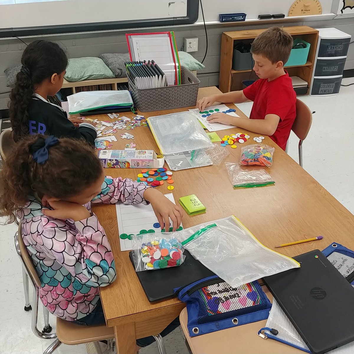 MsLCunningham's tweet photo. Just began our math workstations today. Loved this new take on math centers we saw at this year's instructional fair! @CatoosaSchools @WestSideETweet1 https://t.co/bP1nQFfglu