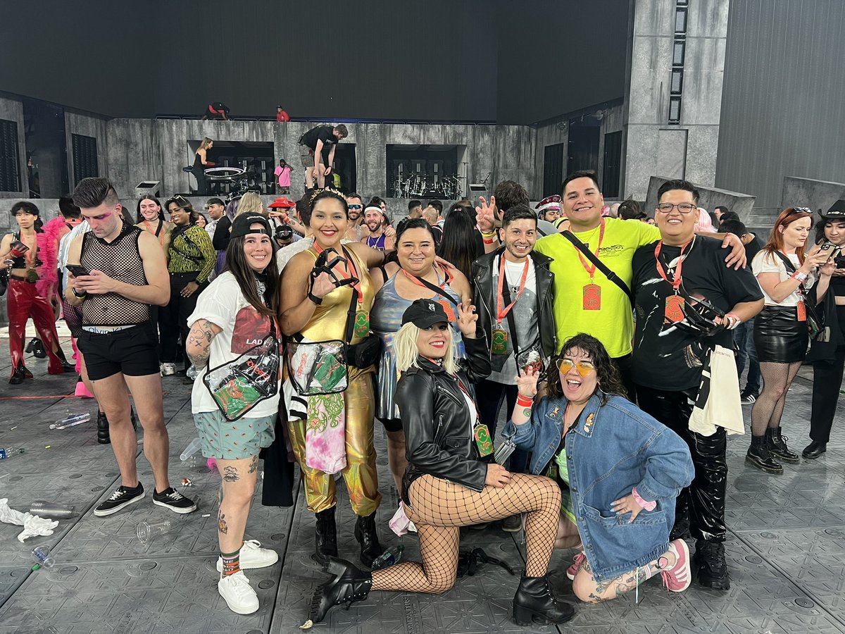 vero2011's tweet photo. @ladygaga you blew us away! Had us in tears! Love you! #ChromaticaBallDallas #ChromaticaBallarlington https://t.co/4nwFa6QADF