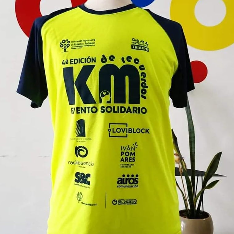 Esta es la pedazo de camiseta que tenemos este año para el IV Evento Deportivo KM de Recuerdos. kilometrosderecuerdos.es
A partir del jueves 25 de agosto los martes y jueves en el mercado. También presencialmente en la asociación a partir del lunes 29 de agosto de 17 a 20 horas ❤