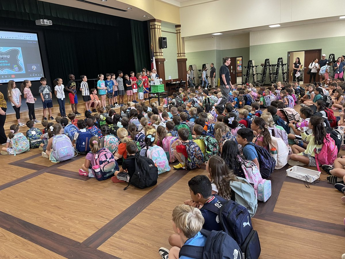 MrGarzaCES's tweet photo. 4th Grade’s first Rise and Shine in the cafeteria in 3 years!!!  We are so excited for this tradition to start again!!! https://t.co/COqJPNRhxs