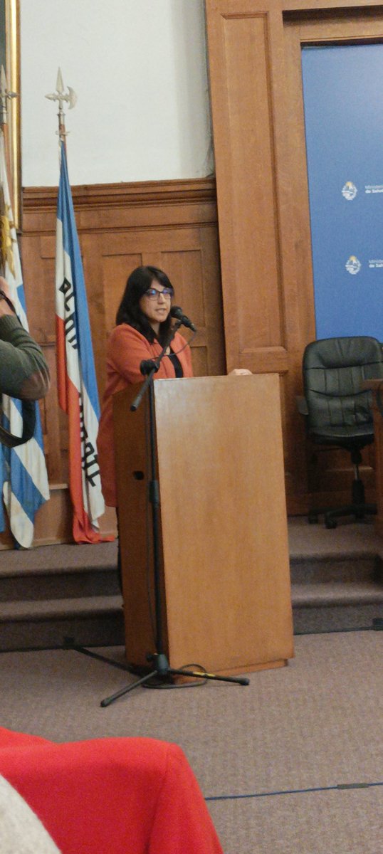 JosemariaMenen5's tweet photo. Dra. Daniela Olivari presentando detalles de la puesta en marcha de proyecto HEAT-Uruguay.
En camino a la erradicación de VHC y VHB rumbo al 2030
#livertwitter https://t.co/d5ww2hzueY