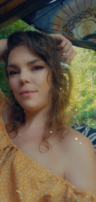 Cam quote of the morning:  "Ah, the chirps of birds and the buzzing of toys, I love nature.."  Come hang<a href="/tag/chaturbate"class="tags"><span>#chaturbate</span></a>