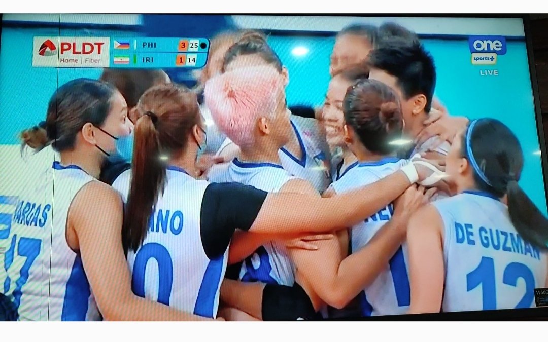 juvay0624's tweet photo. Congrats Team Pilipinas 🫶🏐🤝
#CreamlineCoolSmashers
#AVCCup2022 https://t.co/de0ifVl1uR