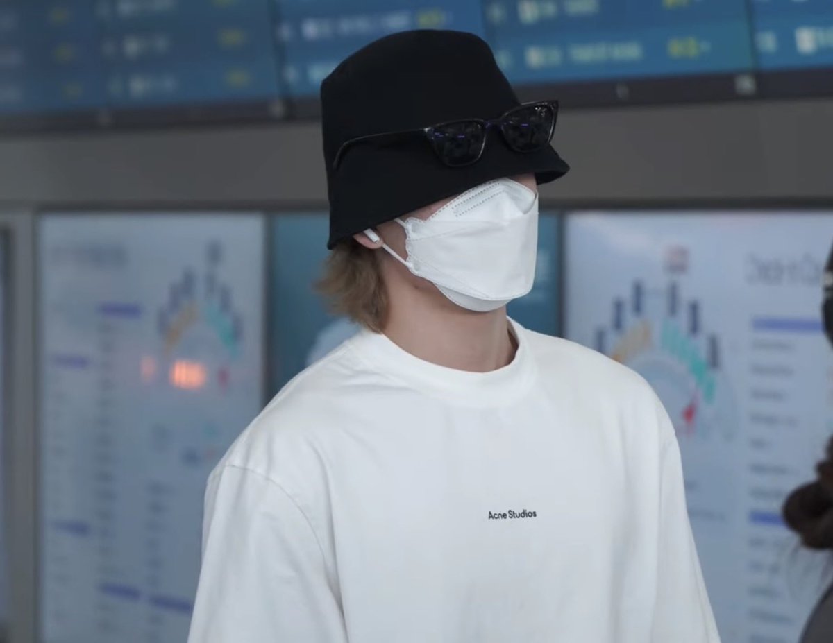 アクネ Acne Studios Cotton T-shirt JO1_wardrobe on X:
