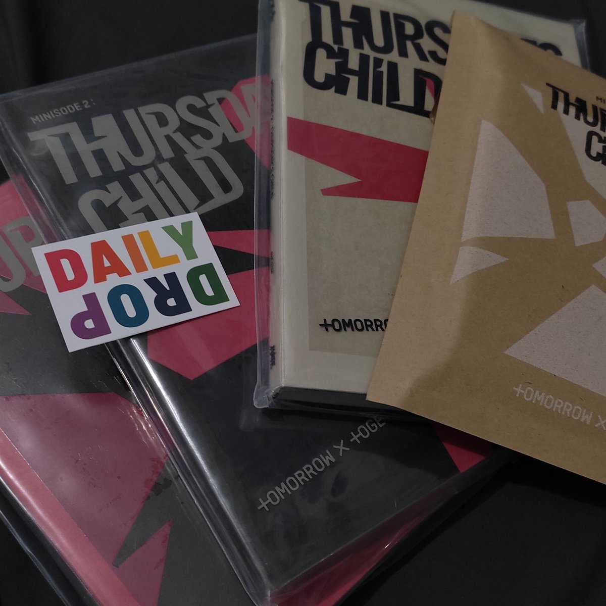 hunnitcarts's tweet photo. — 💌.ᐟ #hunnitmails 

late upload!! ot5 came home💕 this transaction was a bit stressful but the albums arrived safely, hope the pobs arrive soon too. thanks @dailydrop_ph 

🔗: #ddphfeedback https://t.co/PXTSk6WrEf