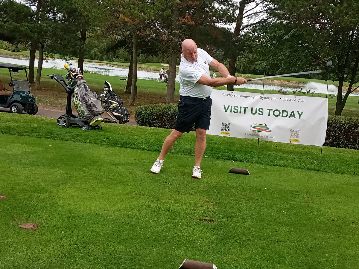 club_irc's tweet photo. Sean Carvallo and James Lodge Pumping it down the 9th! #ircbelfry #lyleandscottpairs #lyleandscottpairs2022 @clubirc #ircgolf https://t.co/ZYn0B8BZH3