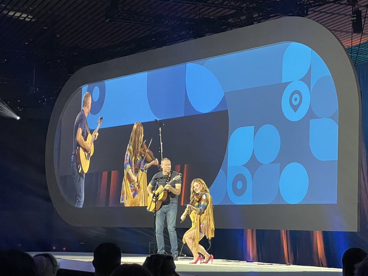 XU Magazine tweet media