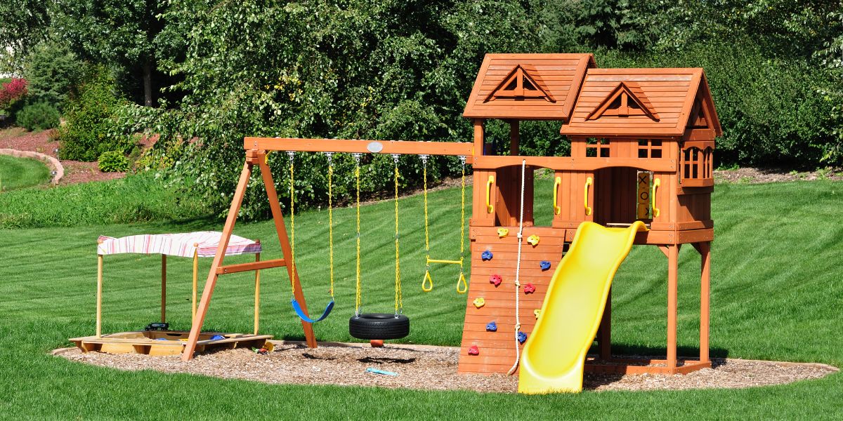 How to Restore a Wooden Playset vlnk.io/3TevO3R