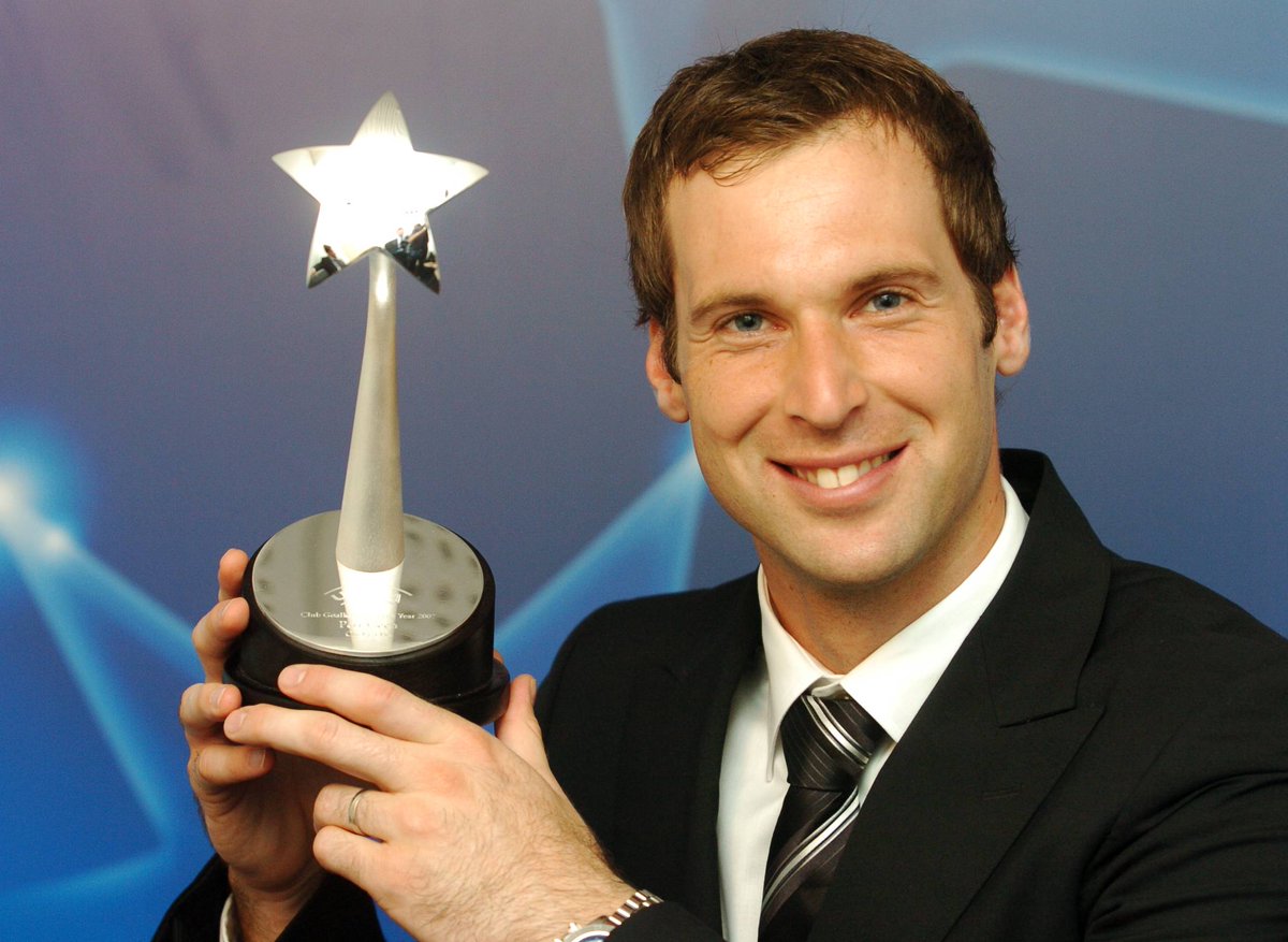 ⏪๐ 2006/07 awards...
Footballer of the Year: Kakรก
Goalkeeper of the Year:…