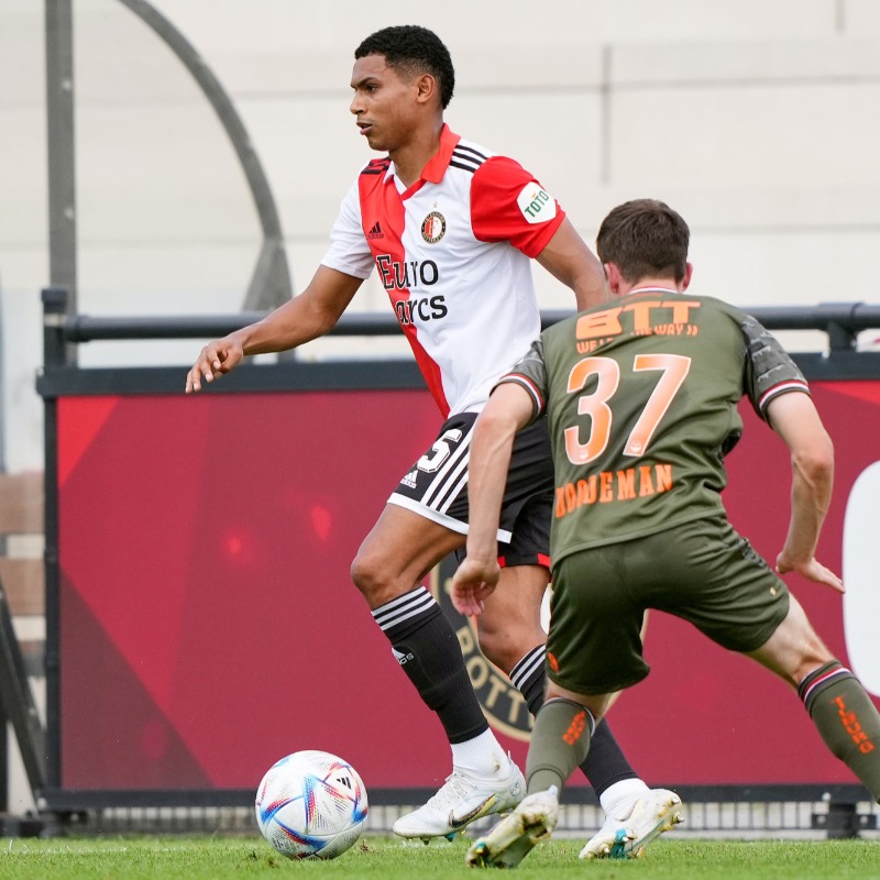 Feyenoord's tweet photo. First minutes in red and white! ✅

➟ Dávid Hancko
➟ Marcos Lopez
➟ Timon Wellenreuther