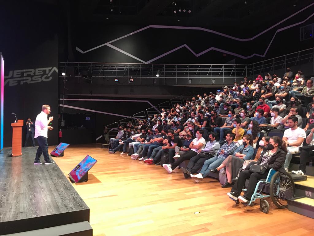 GarraGamingM's tweet photo. Events⚡ Our CEO, @robertocanovas, joined Gaming Partners and the government of the State of #Queretaro for the launch of Queretaverso, a premier forum on digital culture in #Mexico.

#InfinityGamingMedia #gaming #LatinAmerica #esports https://t.co/2Jq12KCiov