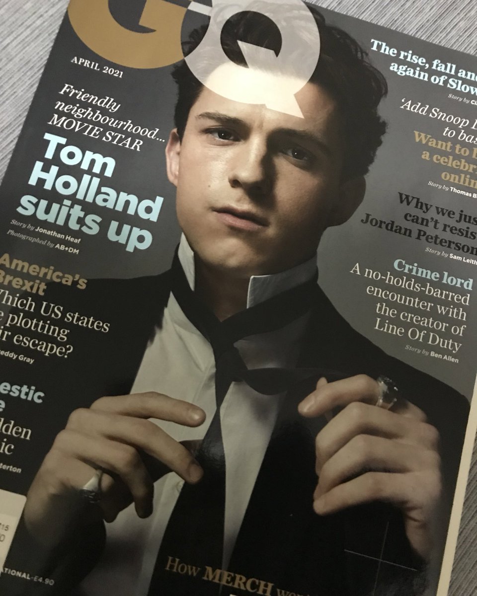 整理房間看見21年買的GQ雜誌⋯☺️

事實是我買回來才翻過一次就收起來了，現在腦袋迴響的是6嘆說過的：「你問沒有在看為什麼要買？我沒有要看啊，我就是要買啊。」