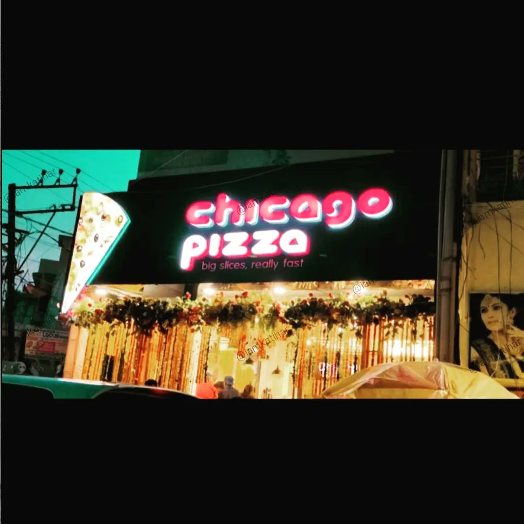 Imkatihar's tweet photo. Chicago pizza at our place .
A must visit place for Pizza lovers.
#chicagopizza #katihar #pizza @Imkatihar https://t.co/2nFizSu8MF