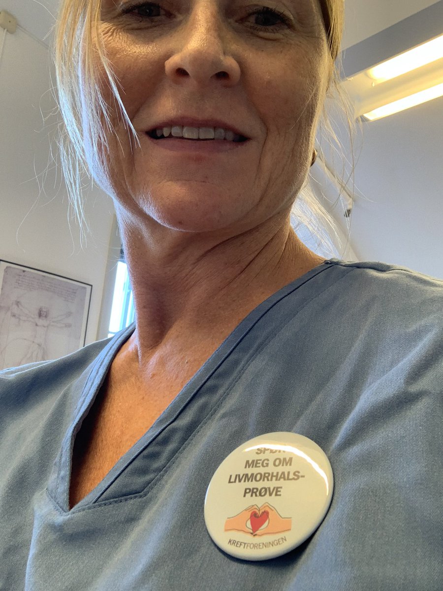 KLMogstad's tweet photo. Startet åtets aksjon med fin button på kontoret i dag! «Spør meg om livmorhalsprøve»! Det er superviktig å ta celleprøve🙏 @kreftregisteret @Kreftforeningen @legeforeningen @Fastlegen_no #kvinnehelse https://t.co/qTAnuGs9z5