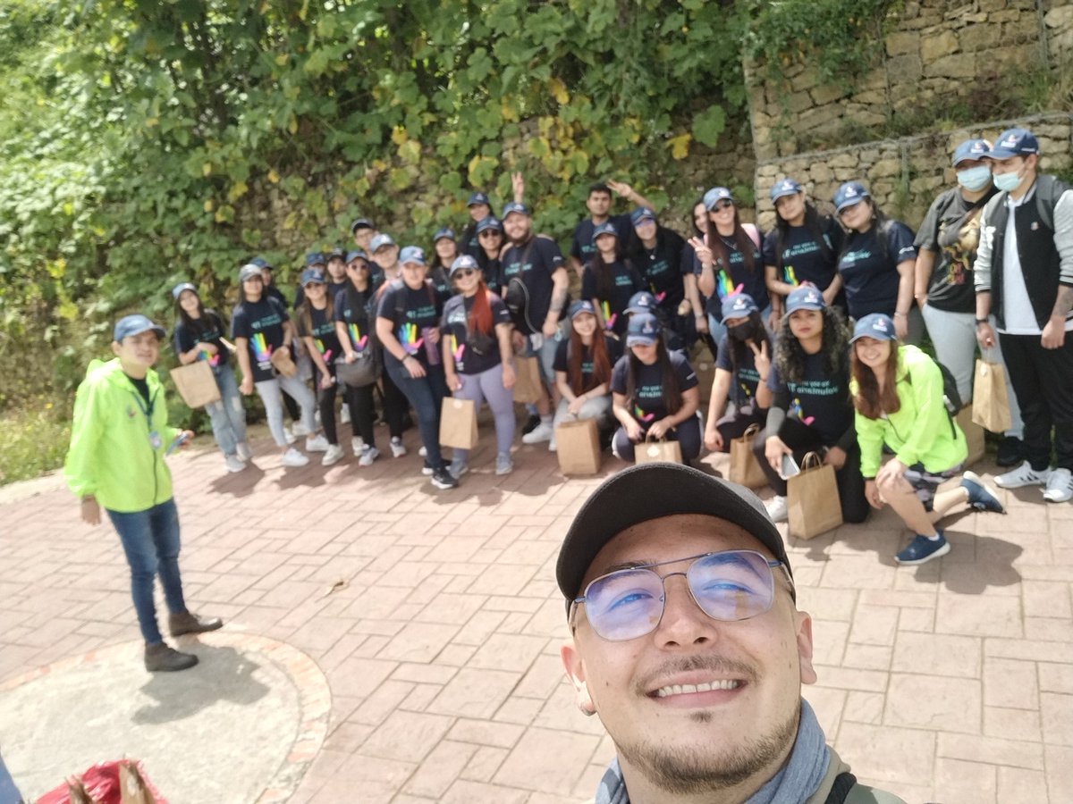 ghfundacion's tweet photo. Una de las mejores experiencias como joven es la de compartir y transmitir los conocimientos para la protección del medio ambiente. 💚🌱#diainternacionaldelajuventud #lasjuventudeshacemos #EsTuParche @PnudColombia @ICBFColombia https://t.co/ZMkSU31HUP