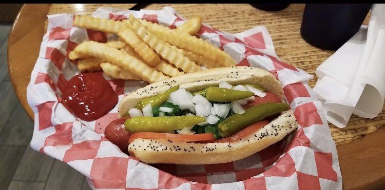 michelle_cub's tweet photo. @drballologist @wiltfongjr @PitBarrelCooker In Naples Fl we pick up the good eats at @Beefstros https://t.co/IObOaL0CTr