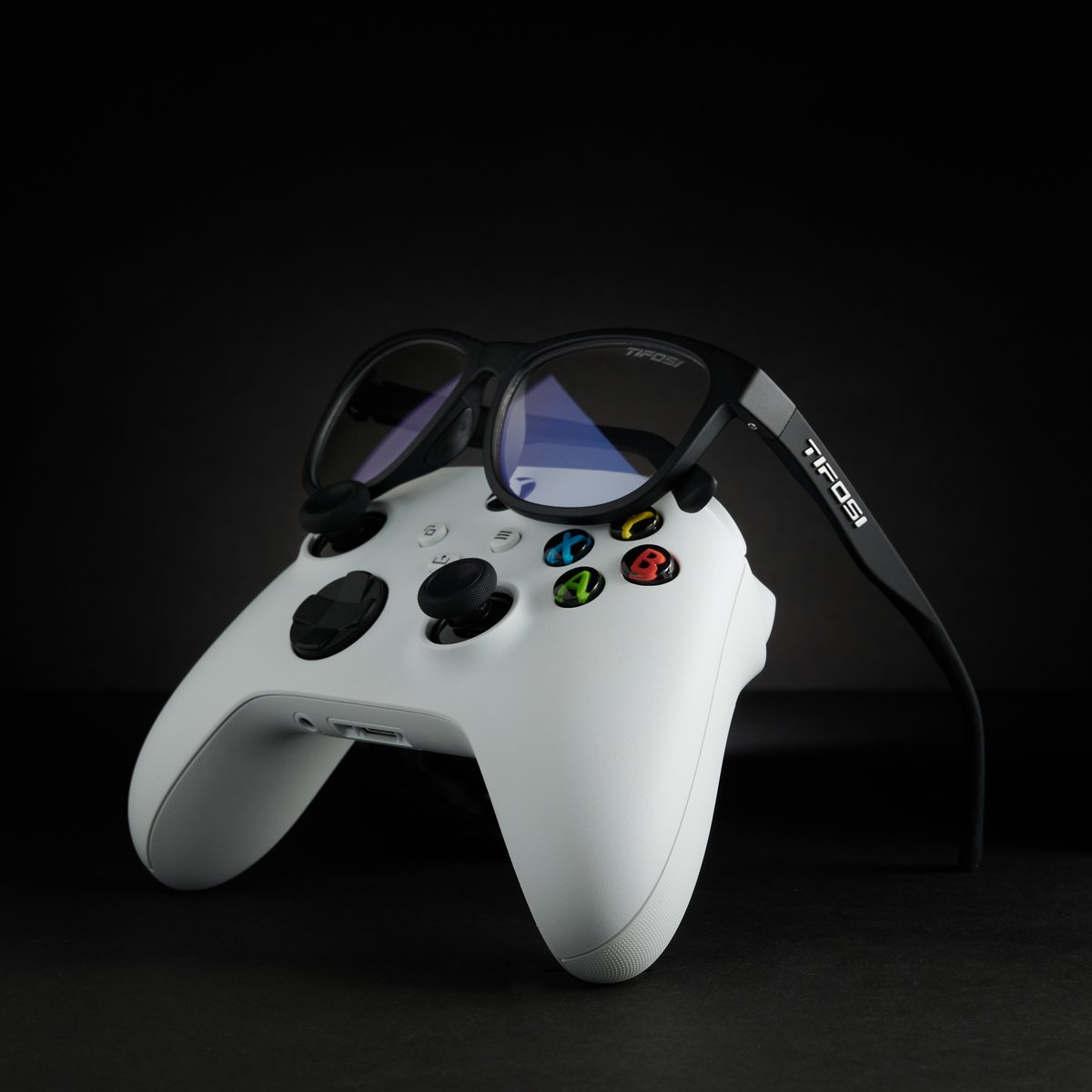 tifosigaming's tweet photo. Keepin' it classic in Satin Black. ⁣

https://t.co/zNM2g3bHWO
⁣
#frameyourgame #nowletsplay #gaming #gamingsetup #gaminggear https://t.co/HpQ1AfjxBU