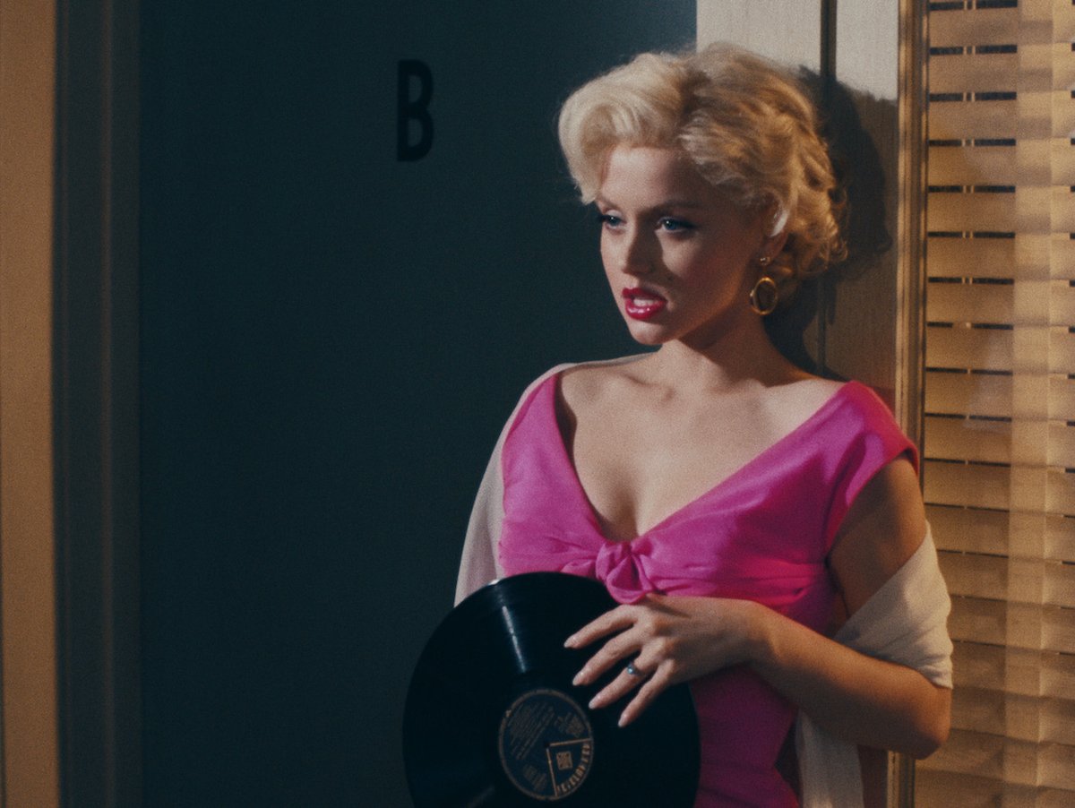 netflix's tweet photo. Ana de Armas is Marilyn Monroe.

Blonde premieres September 28. https://t.co/jpyvzRKXqv