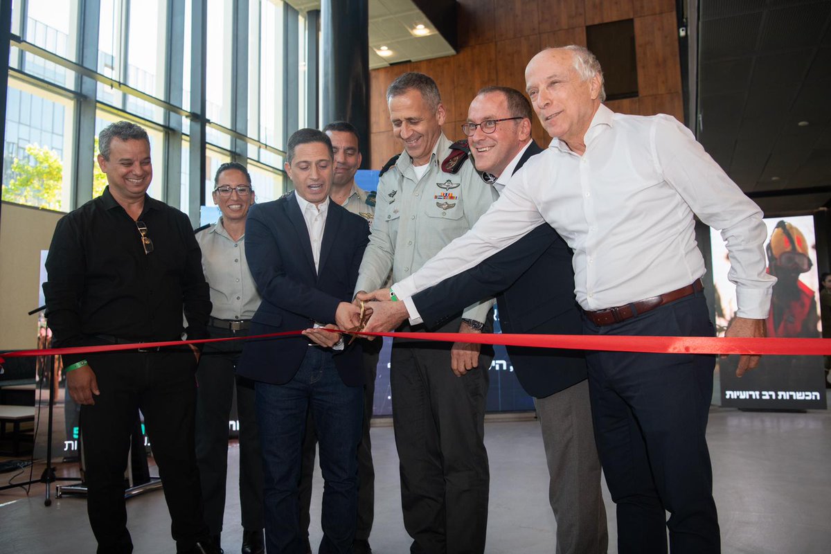bengurionu's tweet photo. BGU welcomes the @IDF Cyber Defense Unit to the Negev!
As part of its relocation to the Negev, The IDF school for software and cyber-security professions was inaugurated yesterday in the Hi-Tech Park (ATP) near the campus, expanding the high-tech ecosystem surrounding BGU. https://t.co/PfXnnQItpr