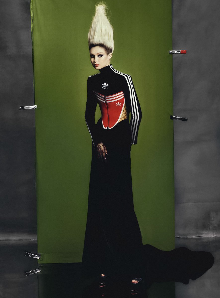 CoutureIsBeyond's tweet photo. Gigi Hadid by Rafael Pavarotti, Vogue Italia, September 2022. https://t.co/3XCMvVUtoB