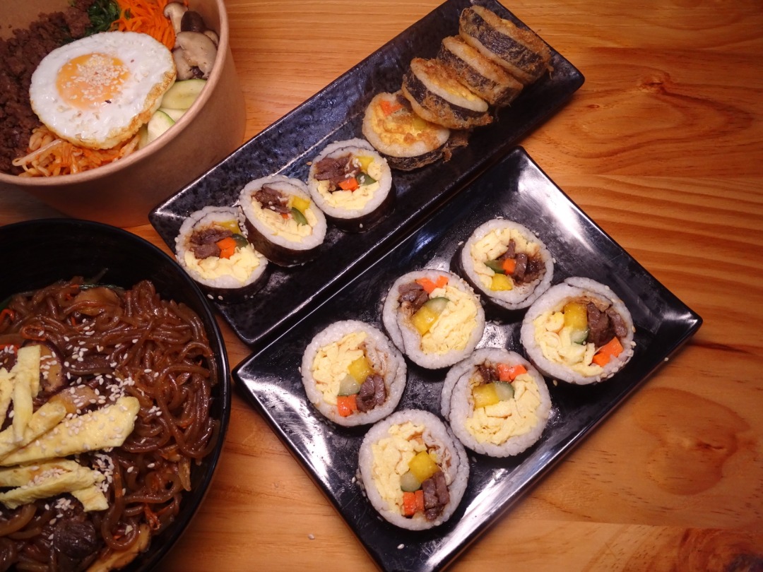 KokumaHq's tweet photo. Kimbap Kokuma blh pilih nak Ori/Mix/Fried sekali ye.

Ramai suka yg Kimbap Fried esp yg takut2 nak cuba Korean Food, confirm jatuh cinta😘 https://t.co/BJVVPqT2in