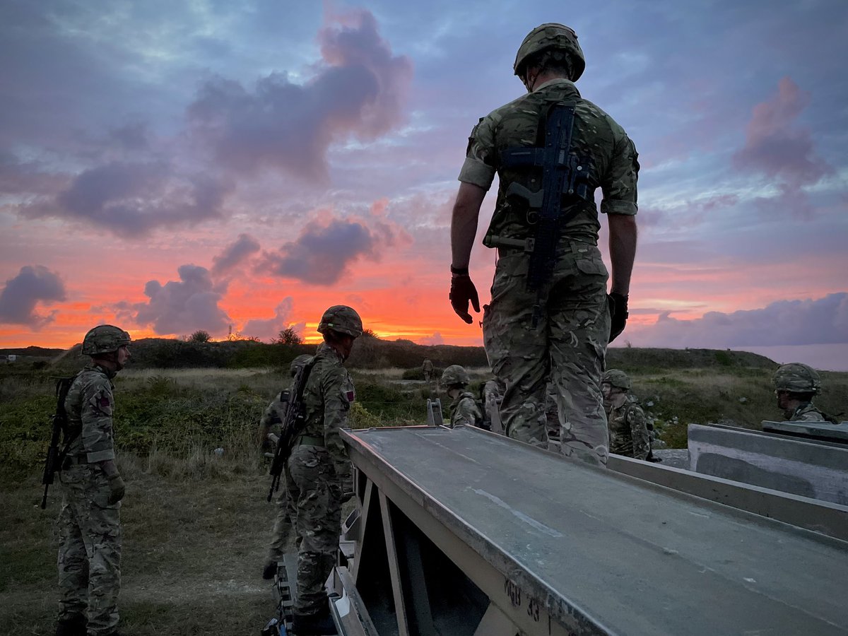 This week we’ve been supporting <a href="/131Commando/">131 Cdo Sqn RE</a> with a night time #amphibious assault and #MGB 12 bay build on #Portland. 
<a href="/Proud_Sappers/">Corps of Royal Engineers</a> 
<a href="/HQ_WRTA/">HQ WRTA</a> 
<a href="/24CdoRE/">24 Commando Royal Engineers</a> 
<a href="/WFEL_bridges/">KNDS UK</a> 
@portland_port 
<a href="/LovePortlandUK/">Portland Dorset</a> 

📸 <a href="/131Commando/">131 Cdo Sqn RE</a>
