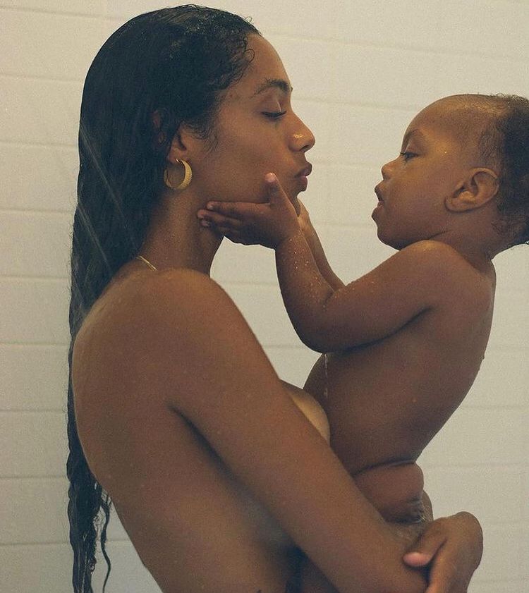 pyperxox's tweet image. Motherhood 🤎