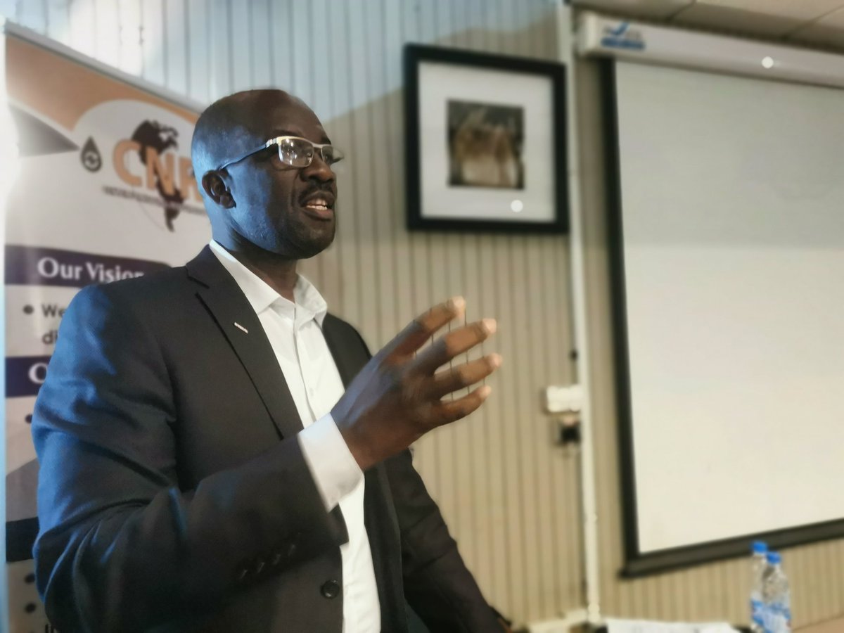 The_BigConvo's tweet photo. Communities should not beg for the future they desire but demand it as an invaluable right, says Matthews Hlabane from @peoplesdialogue @CNRG_ZIM training #Notoextractivism #HumanRights #ClimateActionNow @FMaguwu @mlevu28 @HenryNyapokoto @mackracker @USAID https://t.co/EAV9O469pW