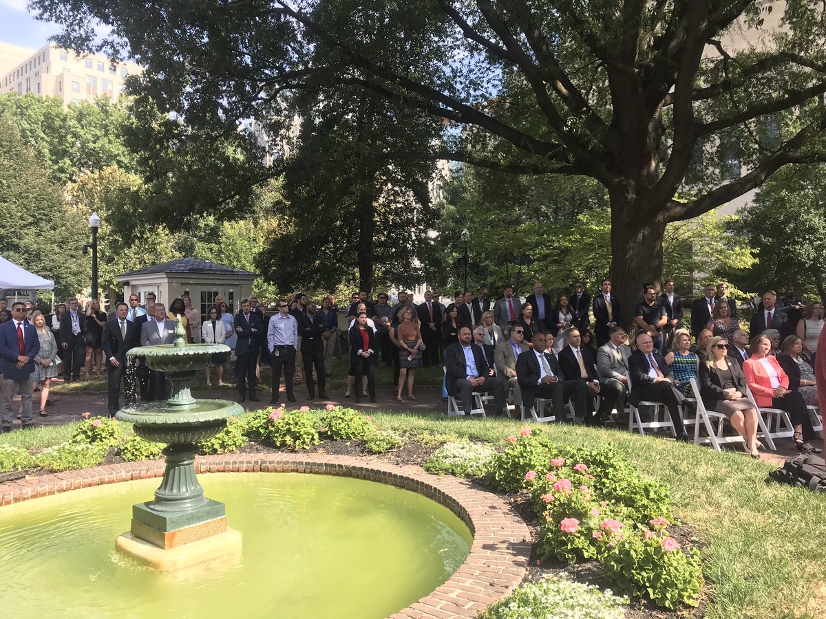 Youngkin holding huge presser outside the Executive Mansion announcing Virginia company DroneUp plans on adding 655 jobs in the commonwealth. They’ll also establish a testing/training center at Richard Bland College. DroneUp works closely with Walmart, Youngkin says.
