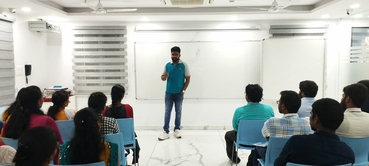 HoneyyGroup's tweet photo. The new employee training begins today on a positive note. The morning session started with the introduction by the senior management in the organization.
#salestraining #NewEmployees #NewEmployeeTraining #HoneyygroupEmployees #SalesandMarketing #SalesJob #newcareerstart #NewWork https://t.co/GUkdxtznDi