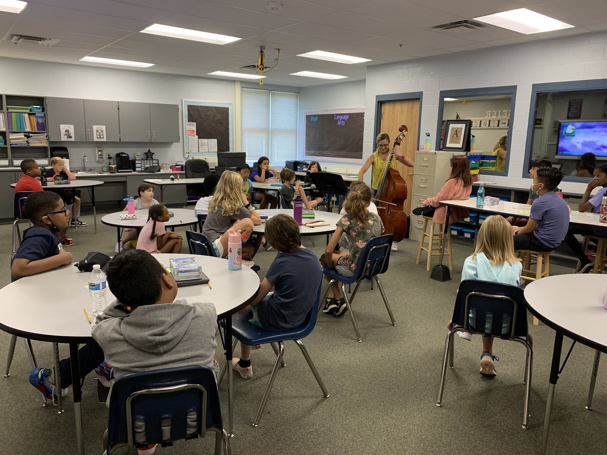 geier5tmes's tweet photo. 5th grade @TMESEagles are excited to learn about strings class. They can’t wait to start with Mrs. Seamster! #strings https://t.co/PclCS1LVs1