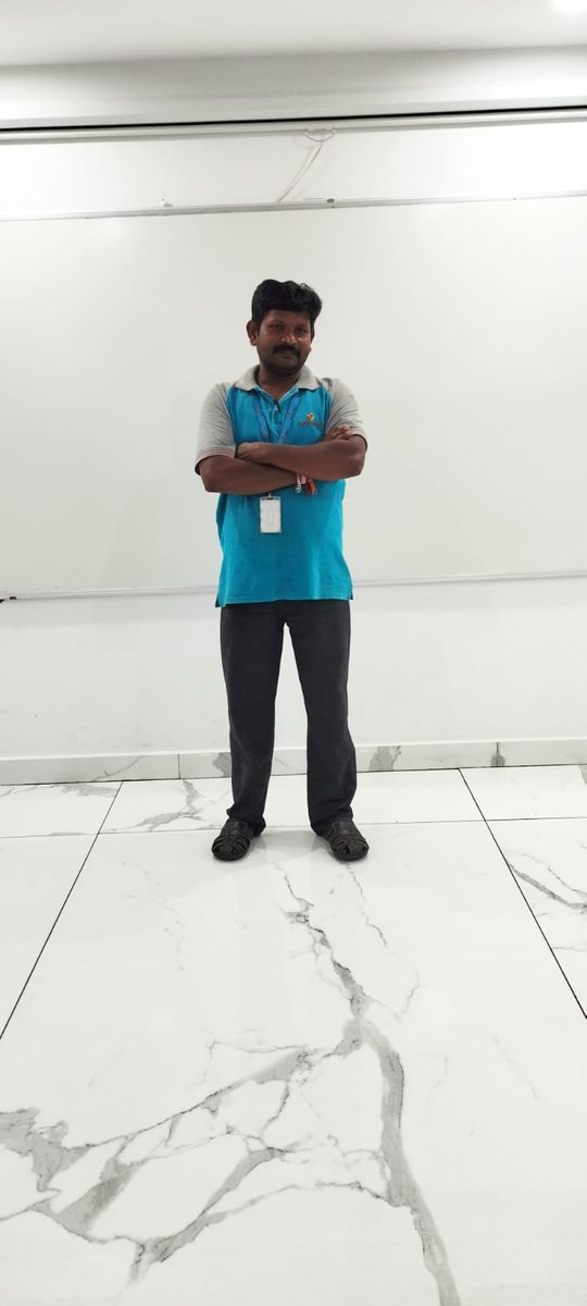 HoneyyGroup's tweet photo. The new employee training begins today on a positive note. The morning session started with the introduction by the senior management in the organization.
#salestraining #NewEmployees #NewEmployeeTraining #HoneyygroupEmployees #SalesandMarketing #SalesJob #newcareerstart #NewWork https://t.co/t8HAdwyROJ