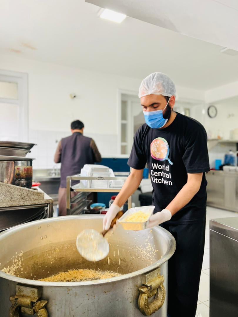 WCKitchen's tweet photo. Flash floods in eastern Afghanistan this week killed dozens, swept away thousands of homes &amp; destroyed vast farmland. WCK &amp; local partner Hospitality for Humanity mobilized quickly to deliver fresh meals to displaced families. On the menu? Lobia chalaw, salad, naan &amp; water. https://t.co/K507jcjvc8