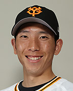 gnomotoke's tweet photo. 巨人・戸郷翔征（22歳）
19試合 10勝6敗 防御率2.89
131回 奪三振112 奪三振率7.69 与四死球48
WHIP1.18 被打率.236 K/BB2.67

中日・髙橋宏斗（20歳）
14試合 4勝4敗 防御率2.32
85回1/3 奪三振104 奪三振率10.97 与四死球33
WHIP1.07 被打率.206 K/BB3.59 https://t.co/zzaYTJKgtG