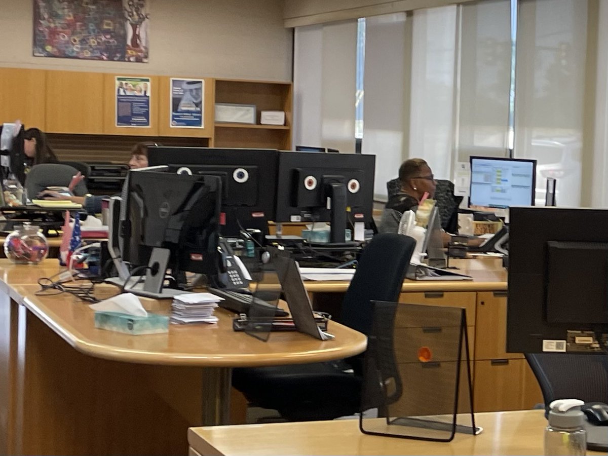 chrisronayne's tweet photo. Good to connect with the team @Ride_STC this morning. Senior Transportation Connection provides seniors in our Cuyahoga County communities with       transportation services they need. Looking forward to partnering with STC with a Cuyahoga Department of Mobility &amp; Infrastructure. https://t.co/UDAL3l4dOG