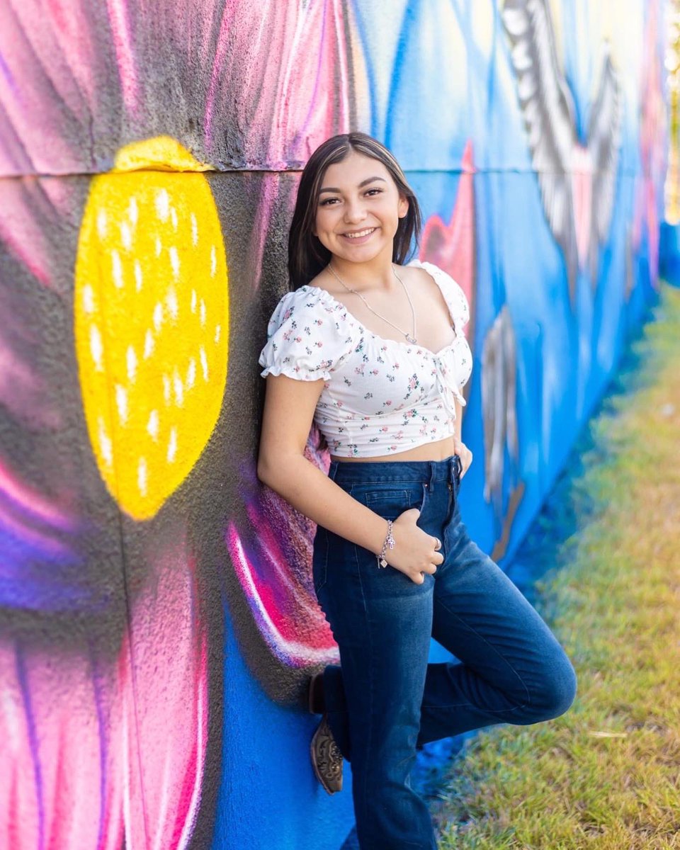 infinitephototx's tweet photo. Forgot I logged out of Twitter and never logged back in. 

I’ve been slightly busy with photos. 

Spam of photos coming soon. #iptx23 

Bella Davila | Junior Spokesmodel | HM King HS https://t.co/4qrz1Fj7k0