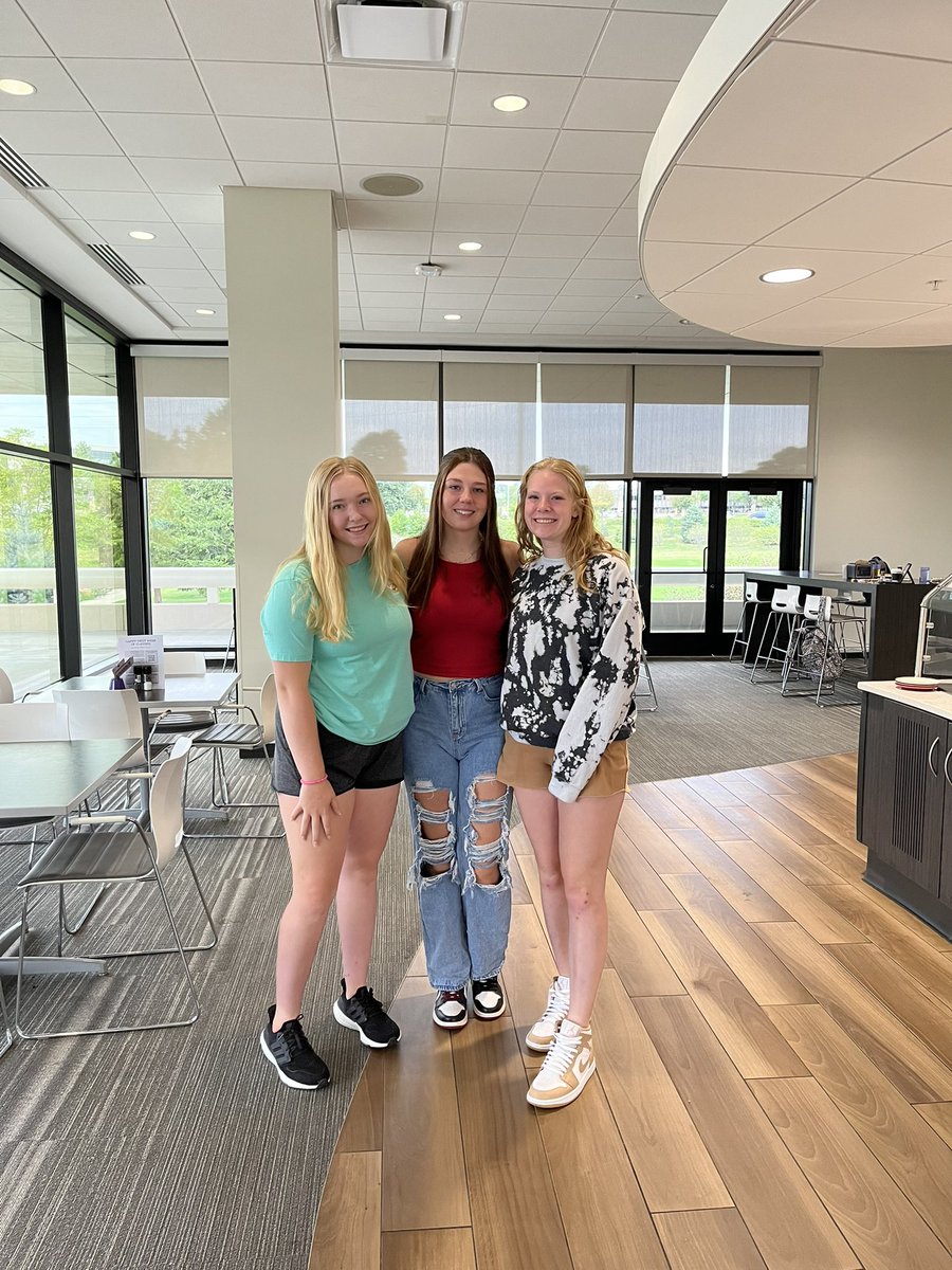 A few of our freshmen are ready to roll for their first day 🔥 #nextstep