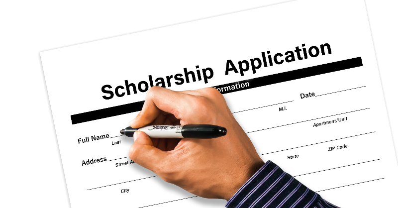 9scholarships's tweet photo. scholarships for international students in Canada.