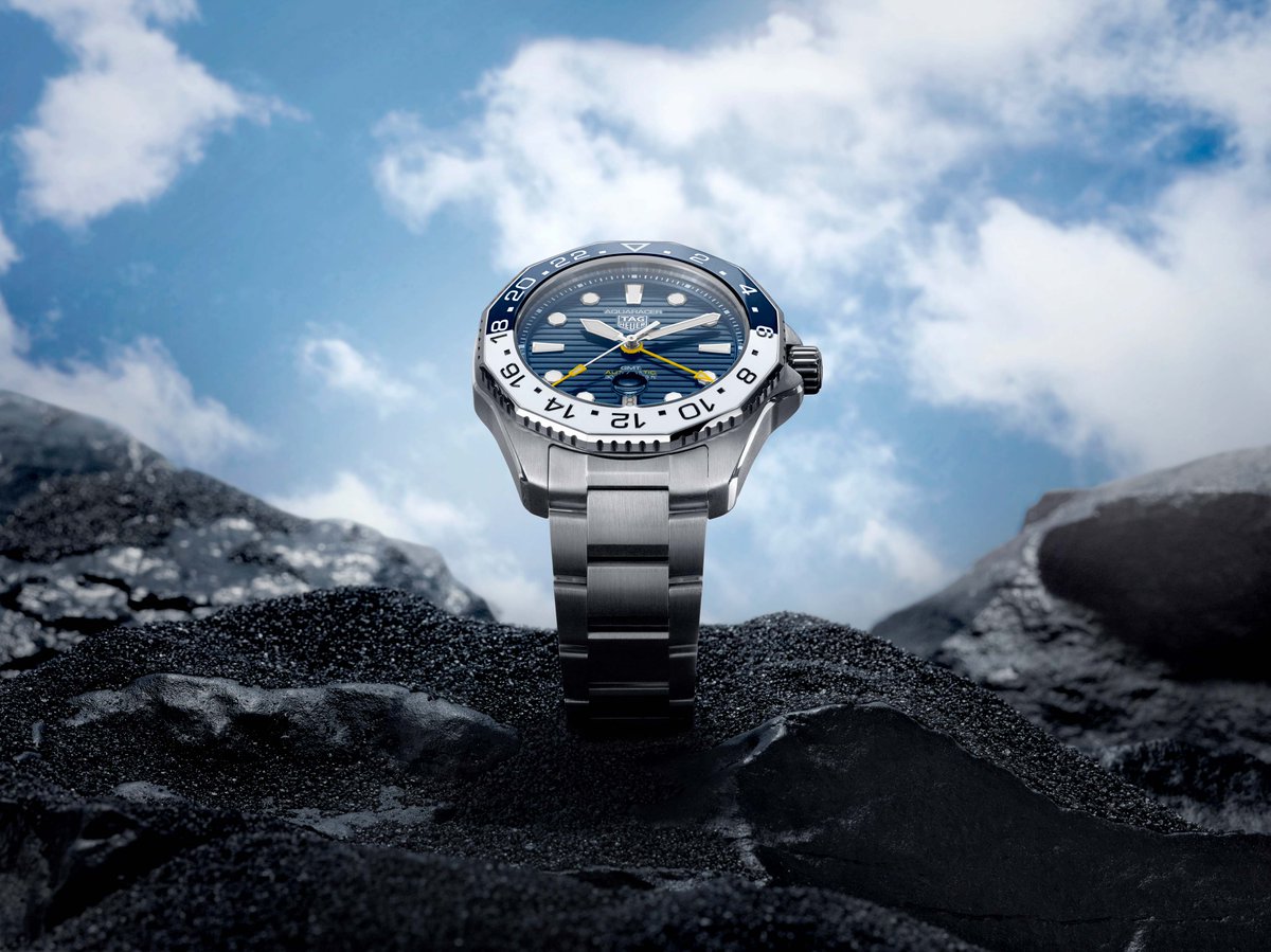 cotedesmontres's tweet photo. La @TAGHeuer #Aquaracer #Professional300 #GMT voyage à travers le #temps !
Un design puissant, incroyablement polyvalent : il permet de traverser les différents #fuseauxHoraires, mais aussi de plonger et de surfer dans le monde entier…
https://t.co/e8momfRn0p https://t.co/djZBBFwURR