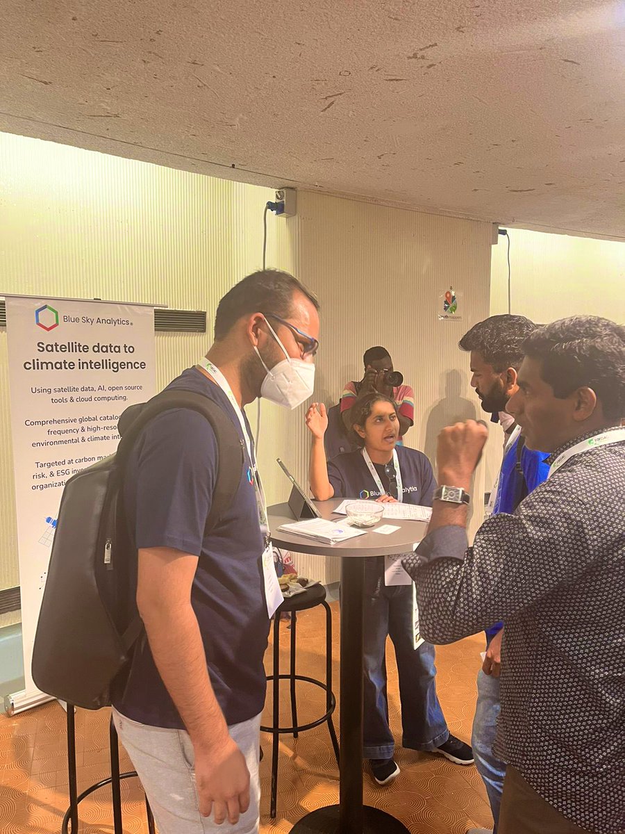 blueskylab's tweet image. Loving the energy in the exhibition gallery at @foss4g ! Thanks for stopping by, Antojay from @awscloud and Ramesh from @SwissRe!
Also, someone really likes our stickers 🤫@youthmappers 
#FOSS4G2022 #climate
