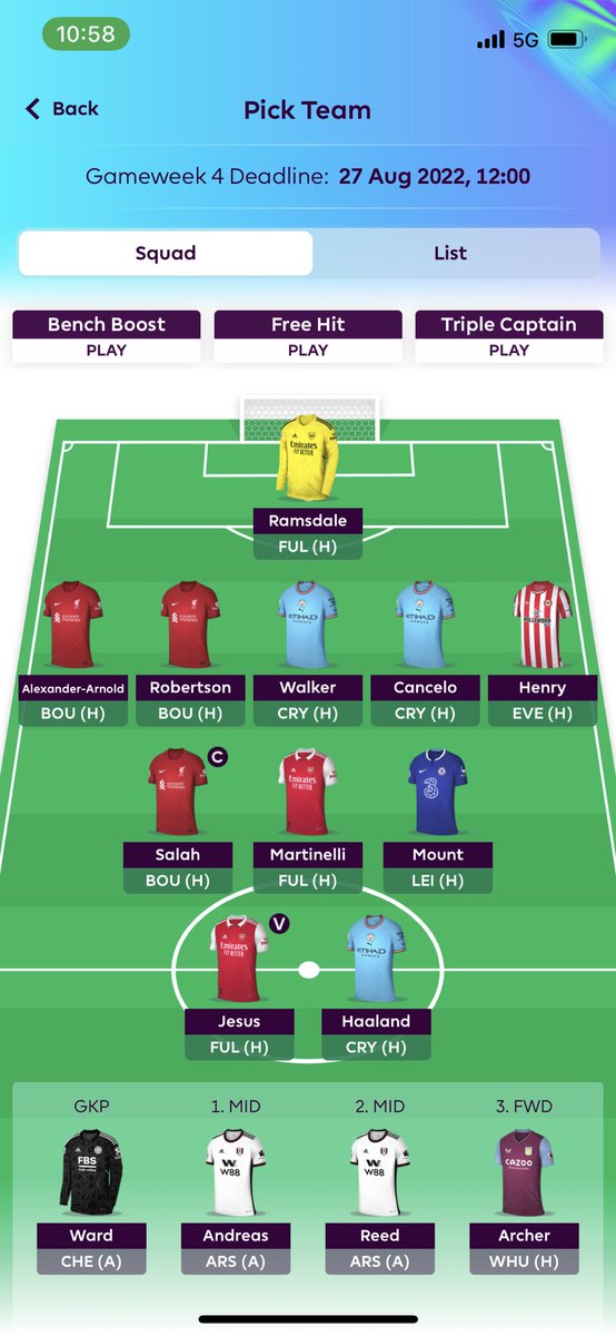 student_fpl's tweet photo. A very bad GW3 for me. Really got punished with my big at the back. Mount + Lpool defence still looks poor but will not make any transfers ahead of GW4 - the fixtures are too good! Hopefully GW4 will be a massive haul for me, but you never know…How did your GW go? #FPLCommunity https://t.co/mpwEuJhmw0